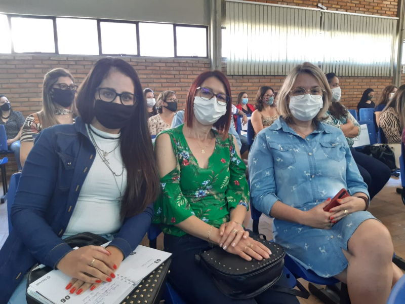  EQUIPE DA ASSISTÊNCIA SOCIAL PARTICIPA DE UMA REUNIÃO EM SANTO ÂNGELO